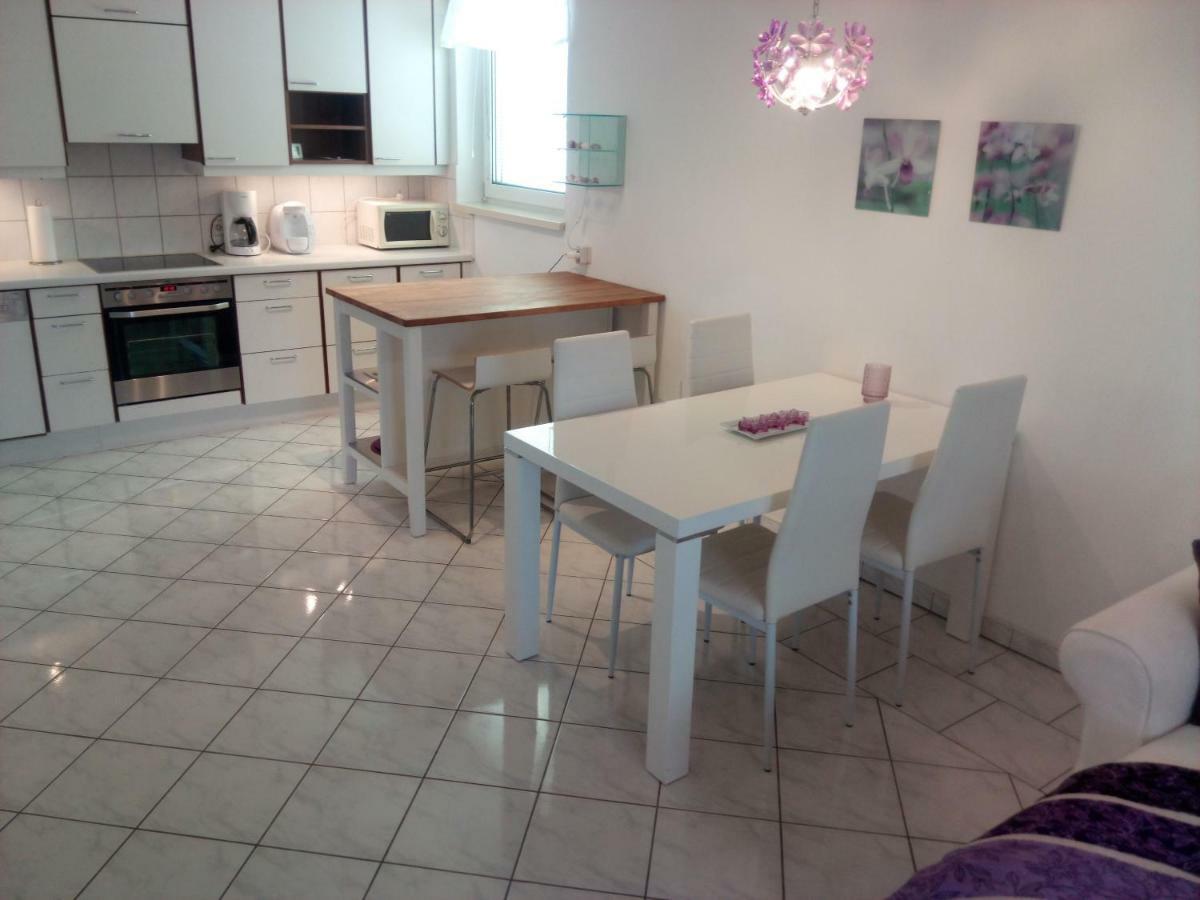 Apartamento Orchidee Wiener Neudorf Exterior foto